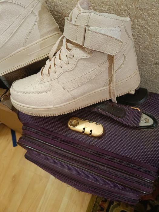 Хайтопы_кроссовки    зимние женские