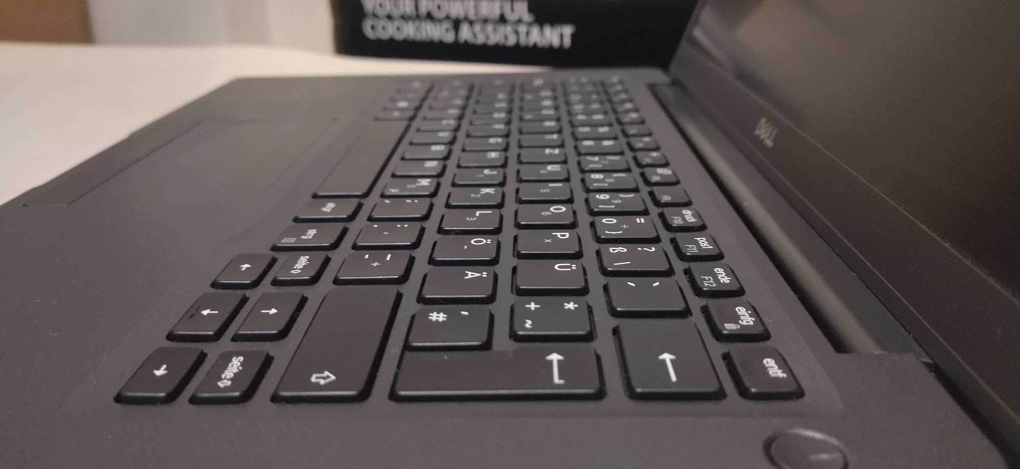 Portátil Dell Latitude 7400