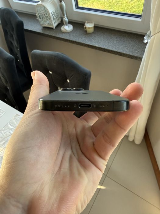 iPhone 15 Pro 128GB w idealnym stanie