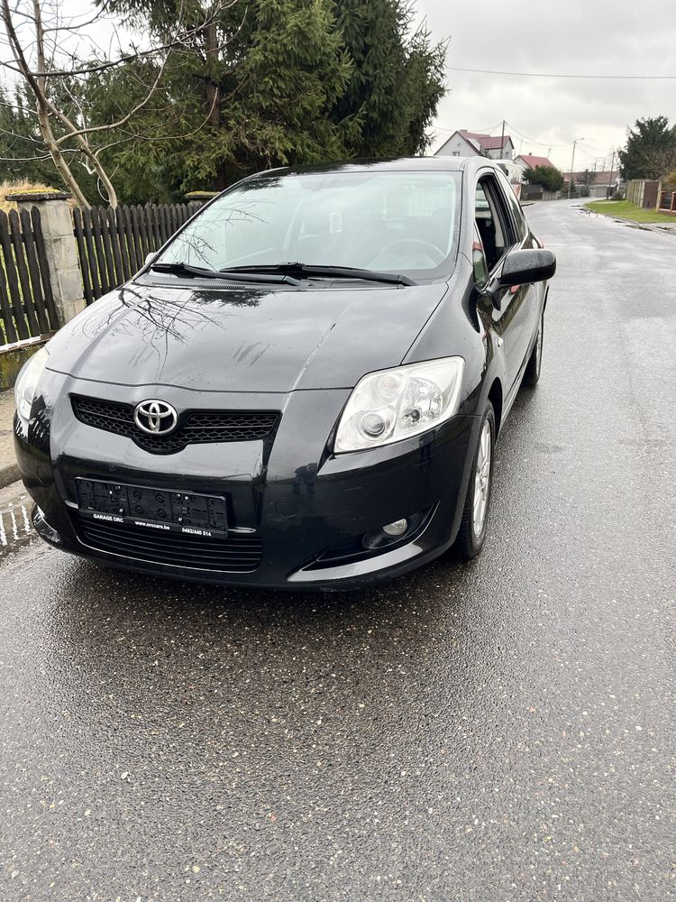 Toyota Auris 2.0 2010