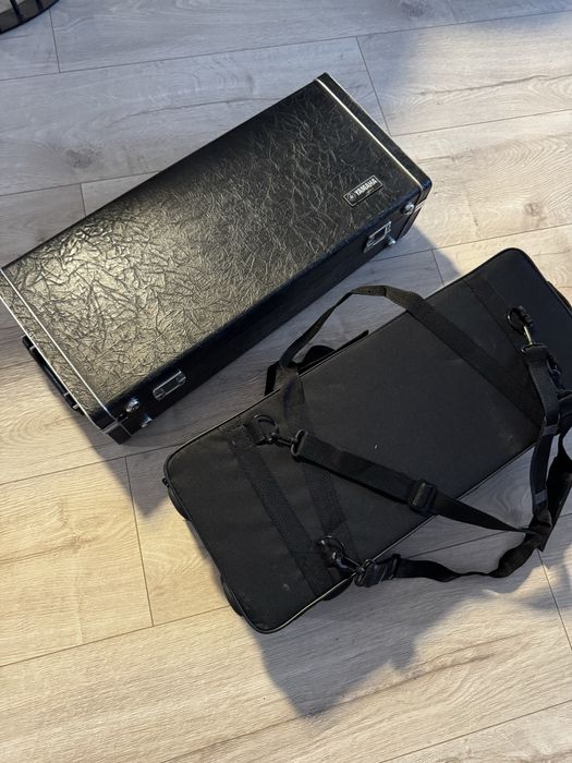 Saksofon altowy yahama yas 52 purple logo