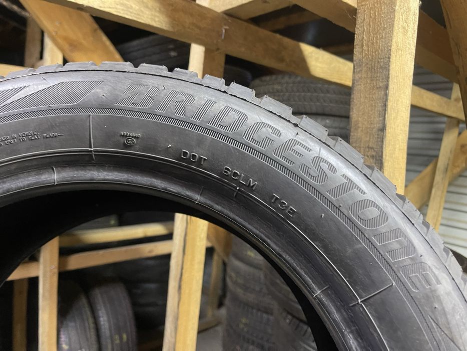 Комплект зими 215/55R17 Bridgestone BLIZZAK LM001 4шт 8мм