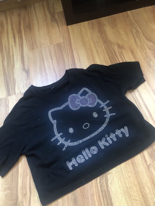 вкорочена футболка хаус хелру кіті