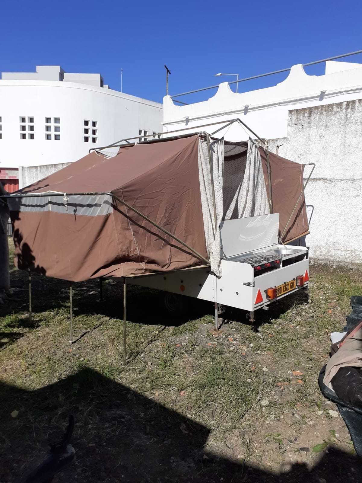 Aventura e Conforto em Qualquer Lugar - Conheça Nosso Atrelado Tenda!