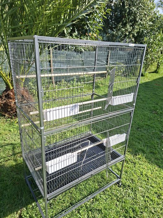 Gaiolas e voadeiras usadas