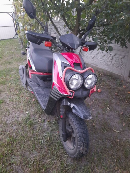 Скутер Skybike Quest 150: