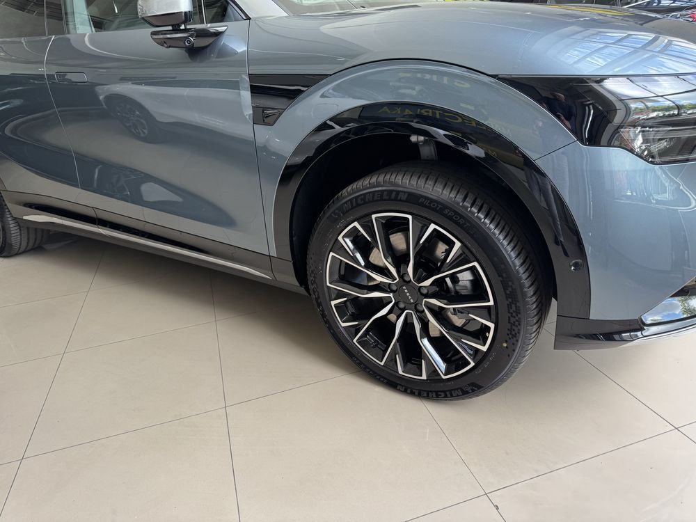 Zeekr 7x ТОП 4WD. 2025р. В наявності.