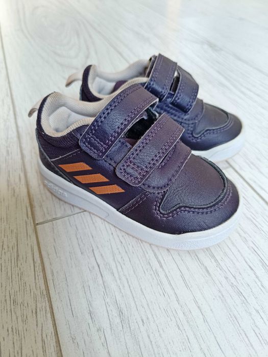 Кросівки на малюка adidas, оригіінал.