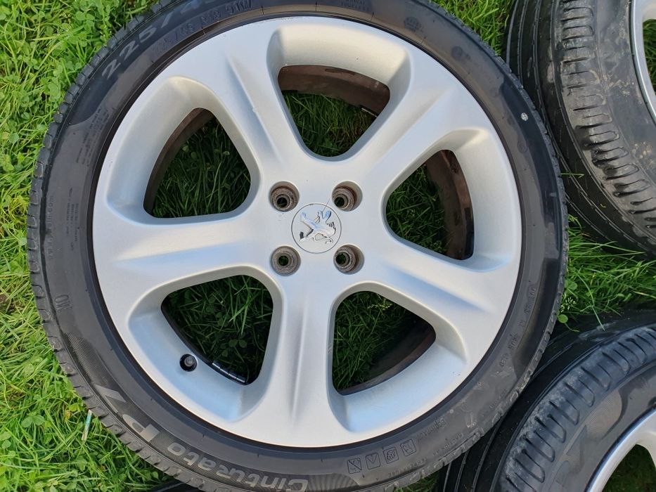 Alufelgi 4x108 18 cali Peugeot 3008 ładne opony