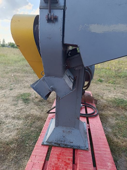 Млин ДКУ 11 кВ польський зерно дробілка