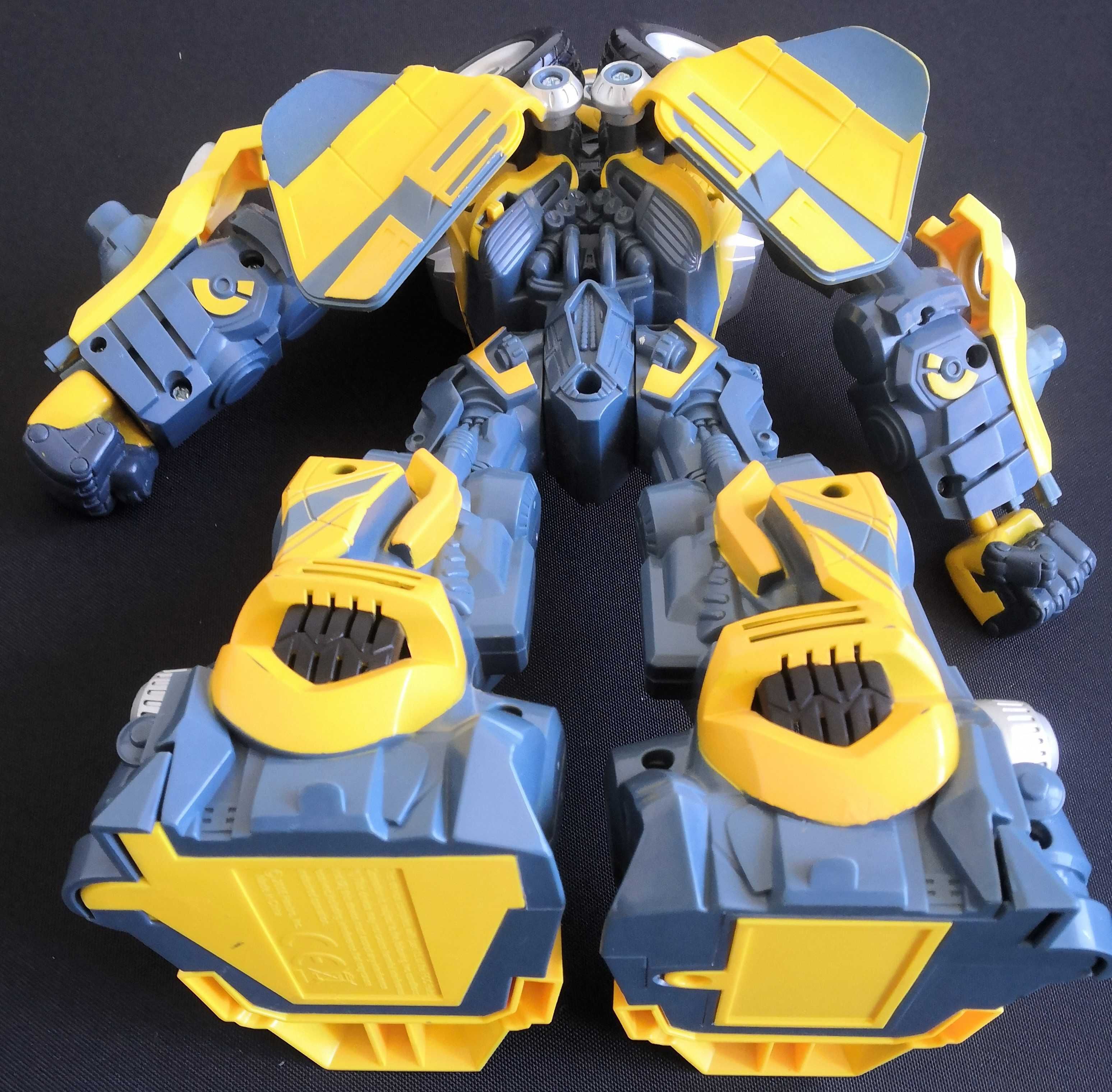 Transformers Cyber Stompin' Bumblebee Action Figure firmy Hasbro