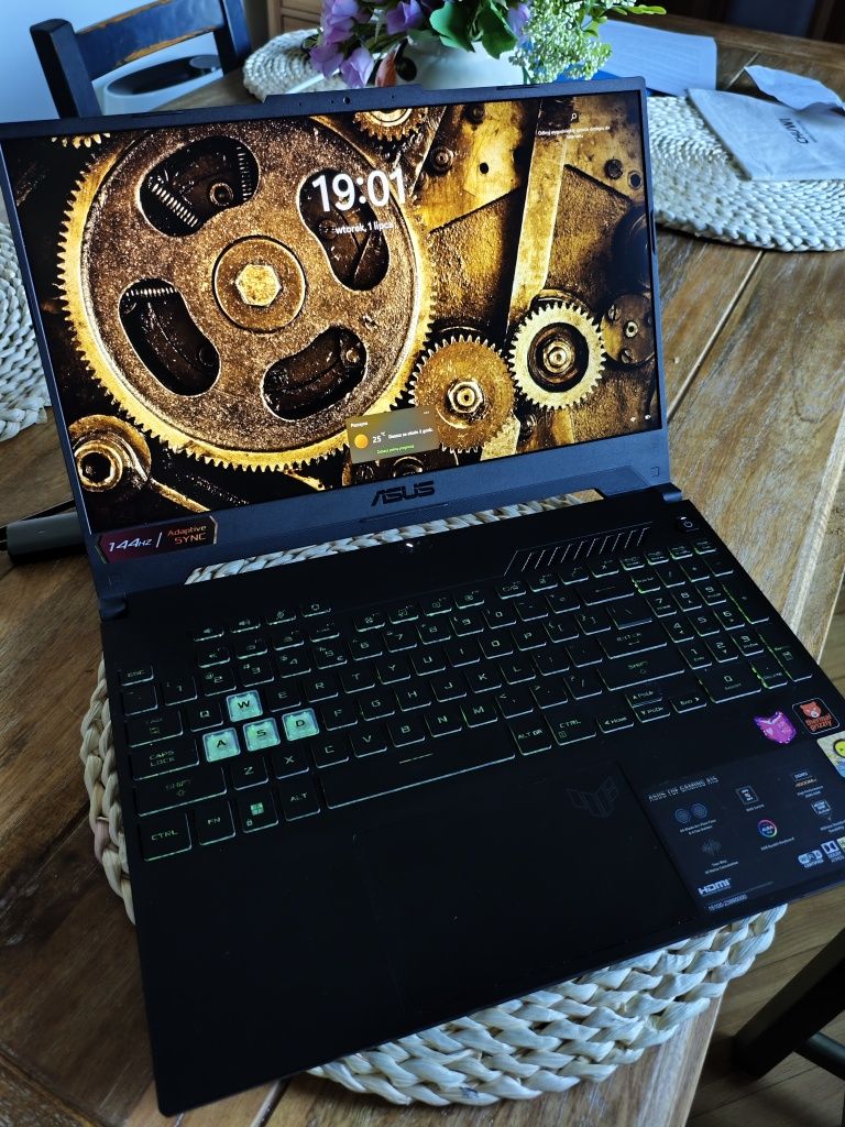 Asus TUF f15 RTX 3070 8gb 140w, r7 6800h, 48gb ram ddr5, 512gb+1tb,