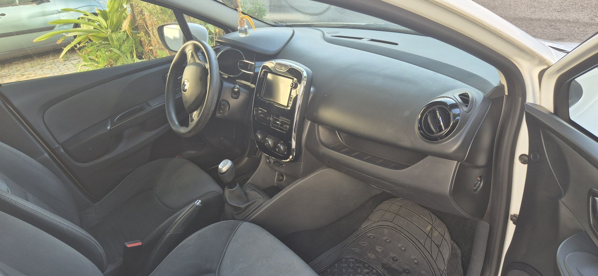 Renault Clio 1.5 DCI 90CV