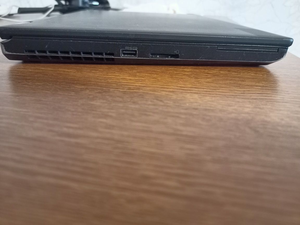 Ноутбук 15.6 Lenovo P52 i7-8850H Quadro P3200 MaxQ 6Gb 32Gb NVME 500ГБ