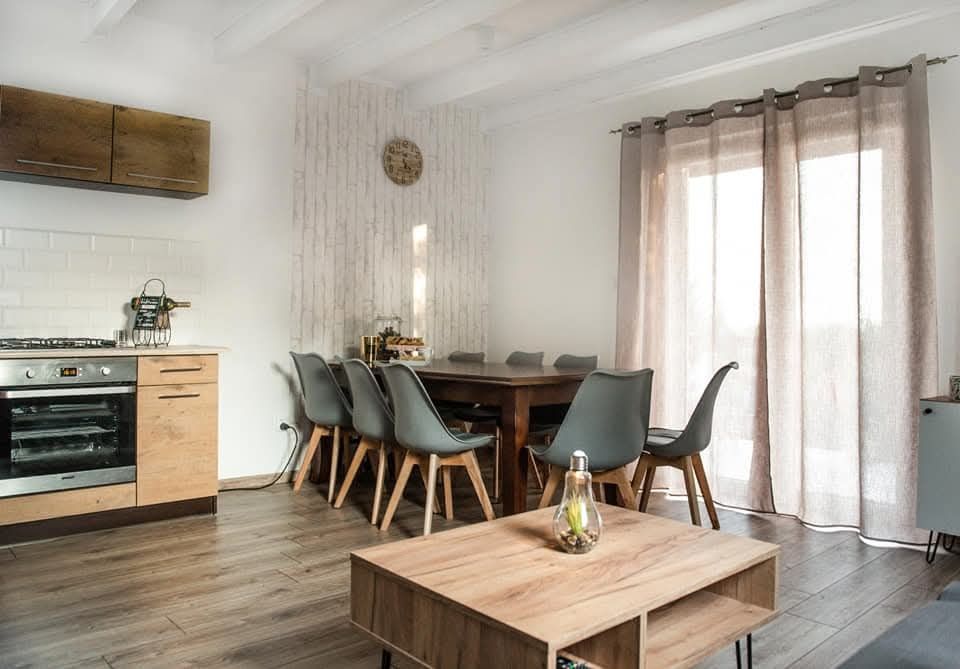 Wynajmę Dom z ogrodzoną działką-dlugoterminowo