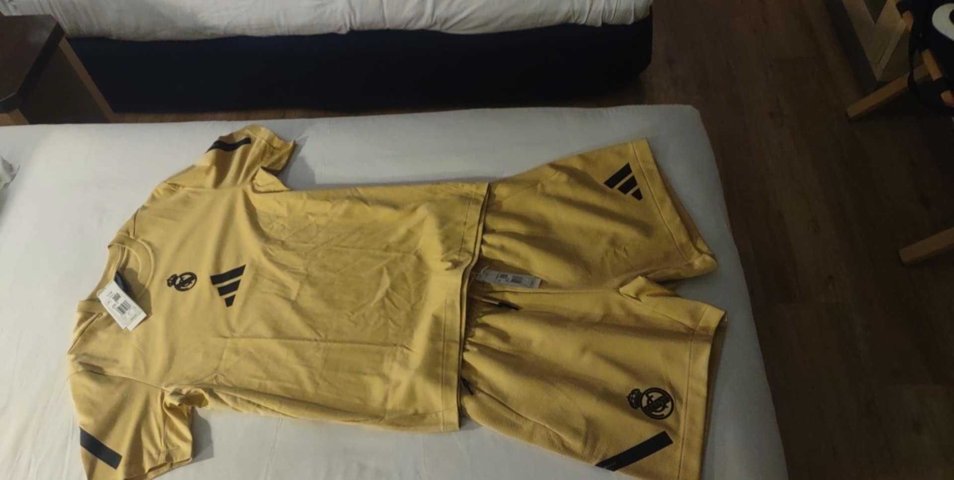 Komplet adidas koszulka + spodenki