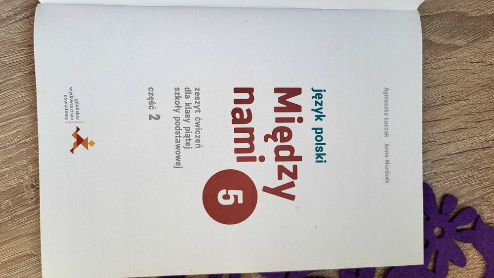 Nowa ćwiczeniówka  do języka polskiego Między nami  kl5 cześć 2
