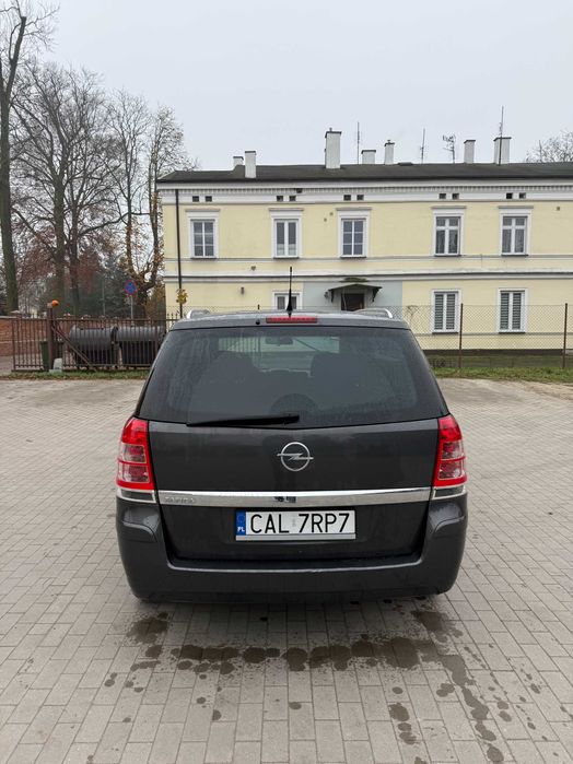 Opel Zafira B 1.8 140KM 2011r SPROWADZONY
