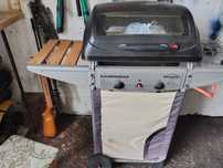 Grill      gazowy