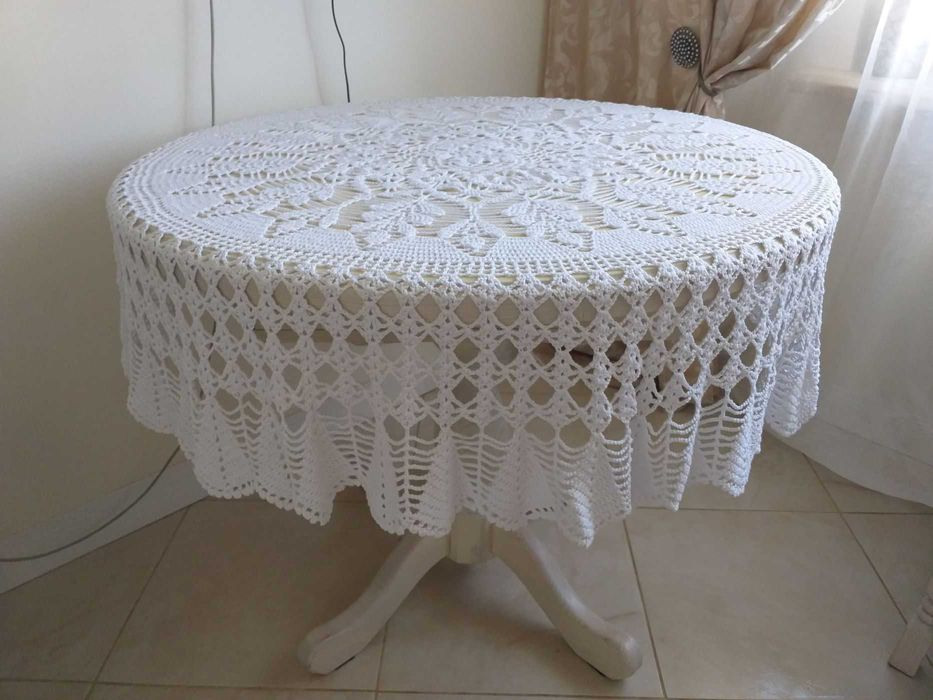 Скатерть вязанная ручная работа, 155 см. Скатертина в'язана кругла.