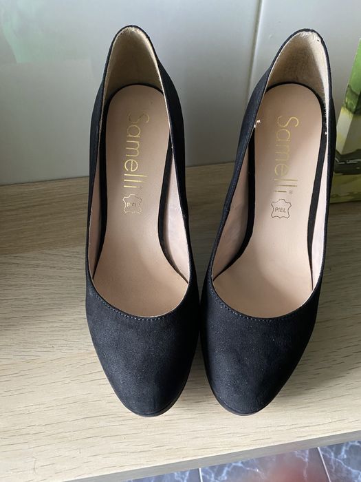 Sapatos Samelli novos