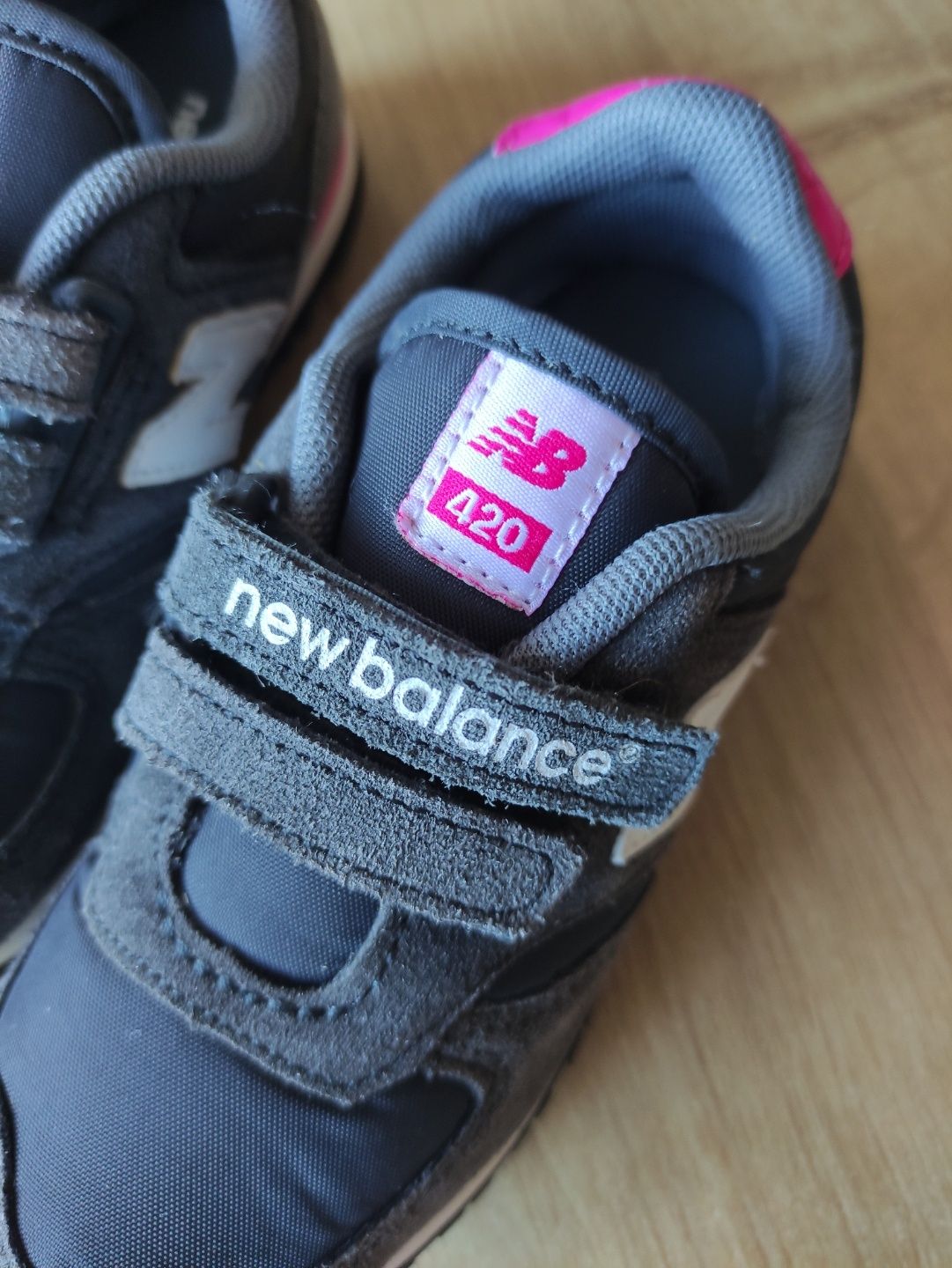 фирменные детские кроссовки  New Balance , оригинал , р.26