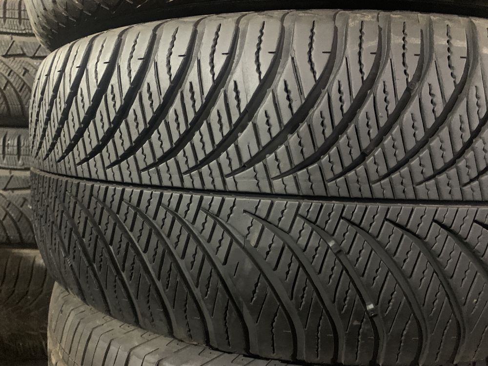 Шины б/у всесезонные 205/55 -17 Goodyear 4S Gen2