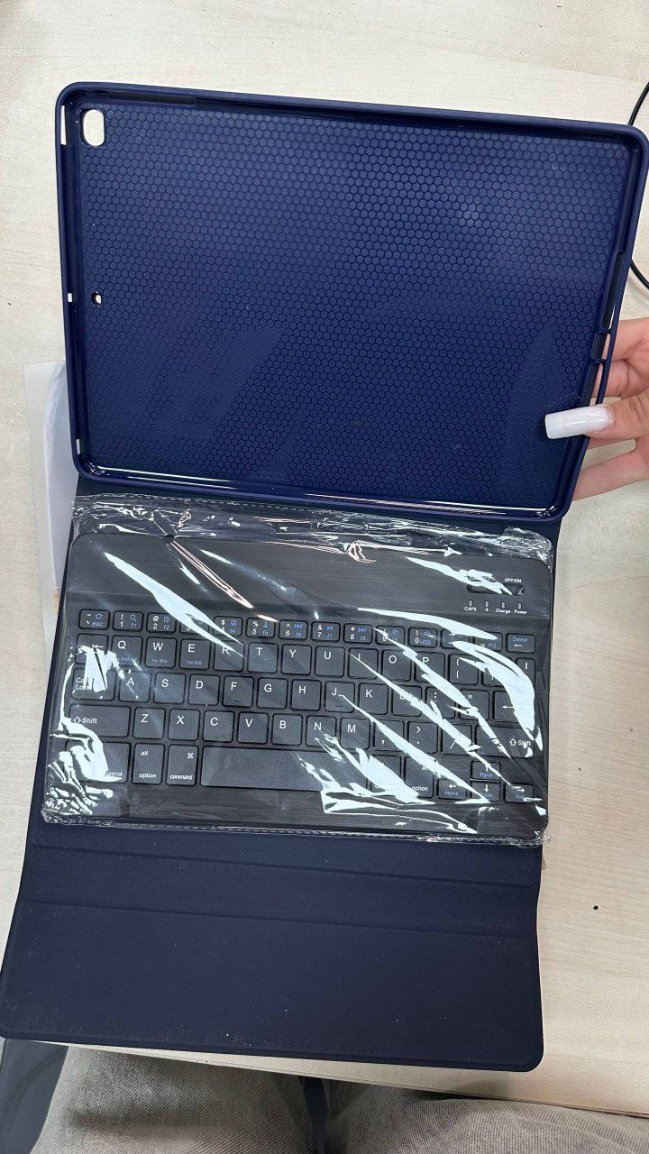 Чехли з клавіатурами iPad