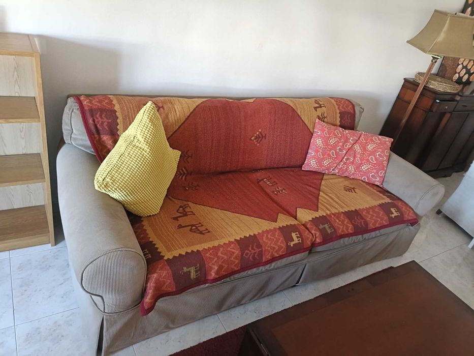 Sofá disponível até dia 6/12