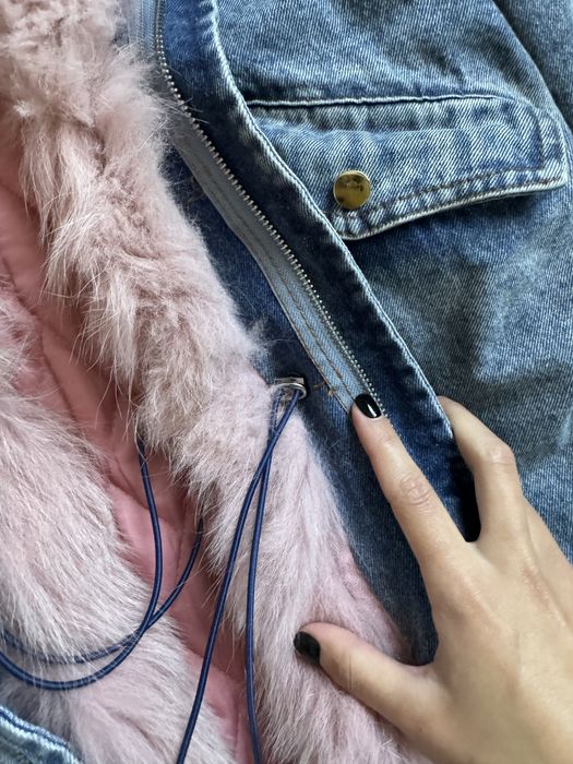 Джинсова куртка.