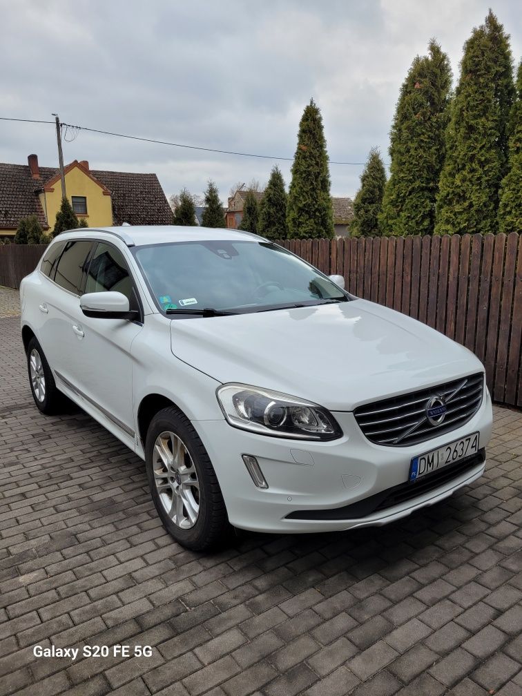 Volvo XC60 2015r.diesel 2.0 nowy silnik przy 170tys BEZWYPADKOWY