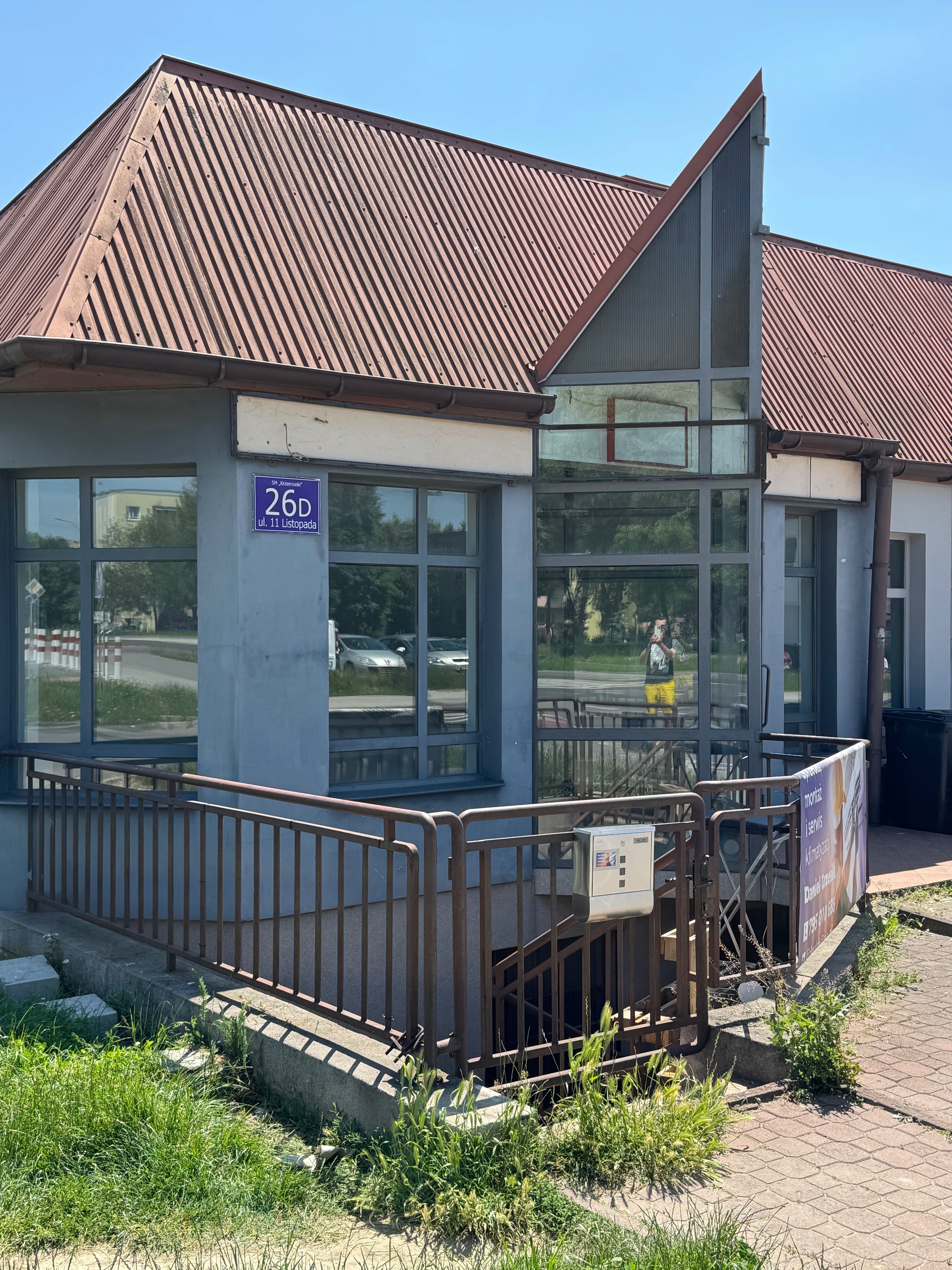 Do wynajęcia lokal usług.-handl. 47 m² Ostrowiec Św., ul. 11 Listopada