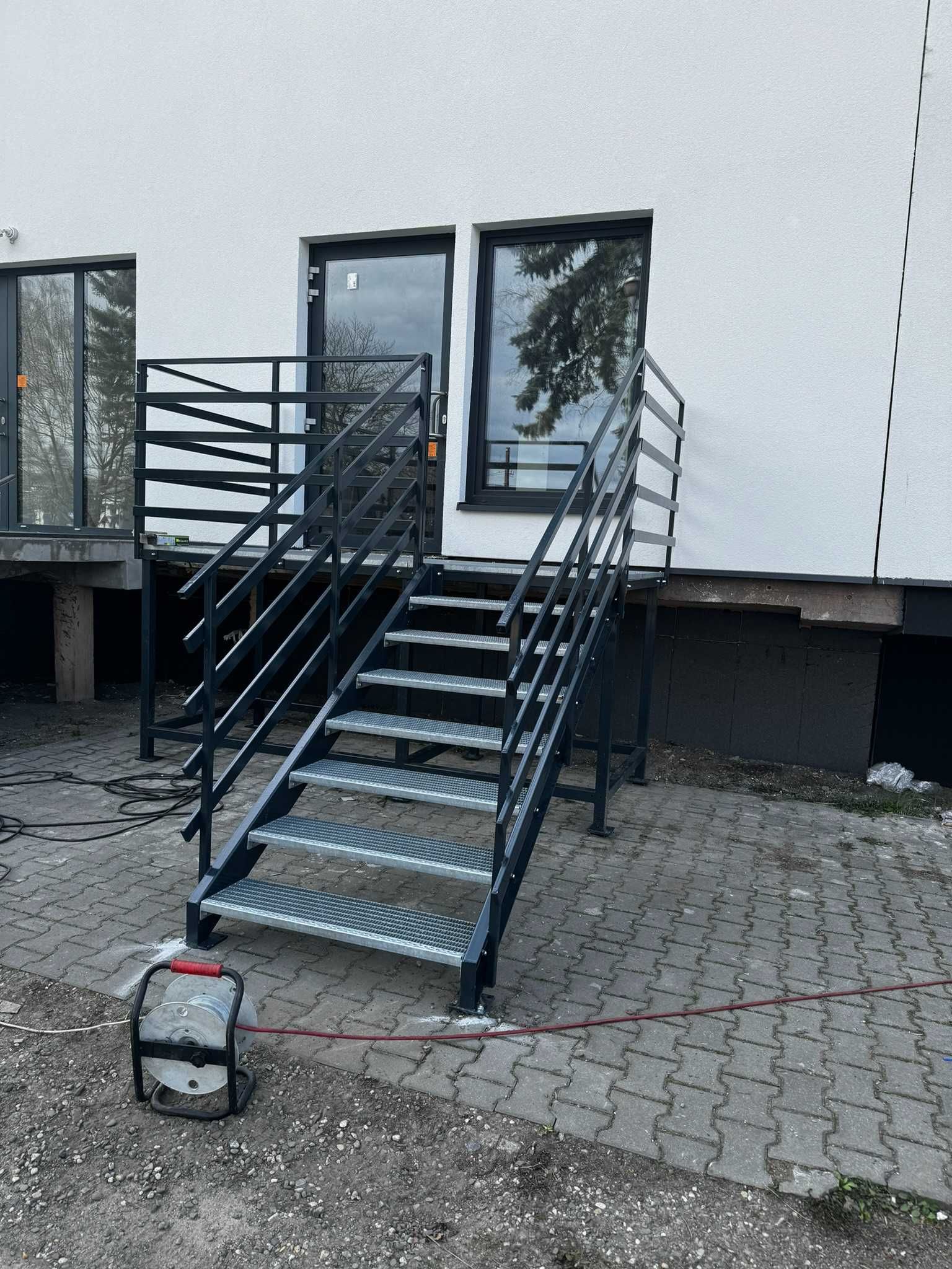 Schody Stalowe zewnętrzne