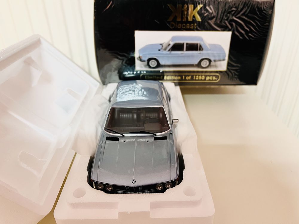 BMW 3.0 E3 KK Scale 1/18 kolor błękitny metallic