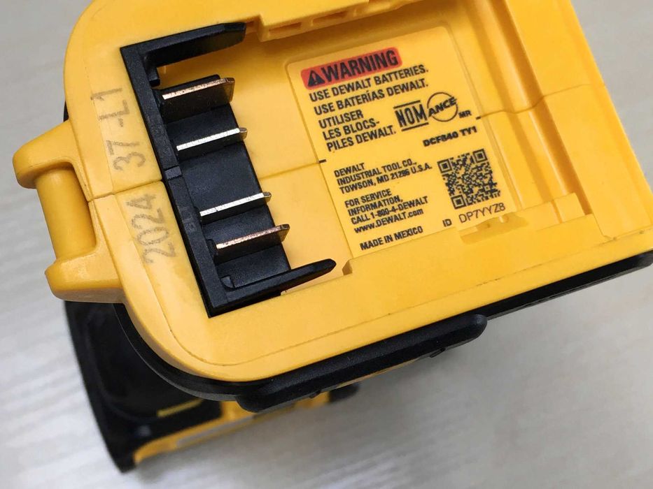 Оригинал DeWALT DCF840 бесщеточный гайковерт шуруповерт импакт 20V 18V