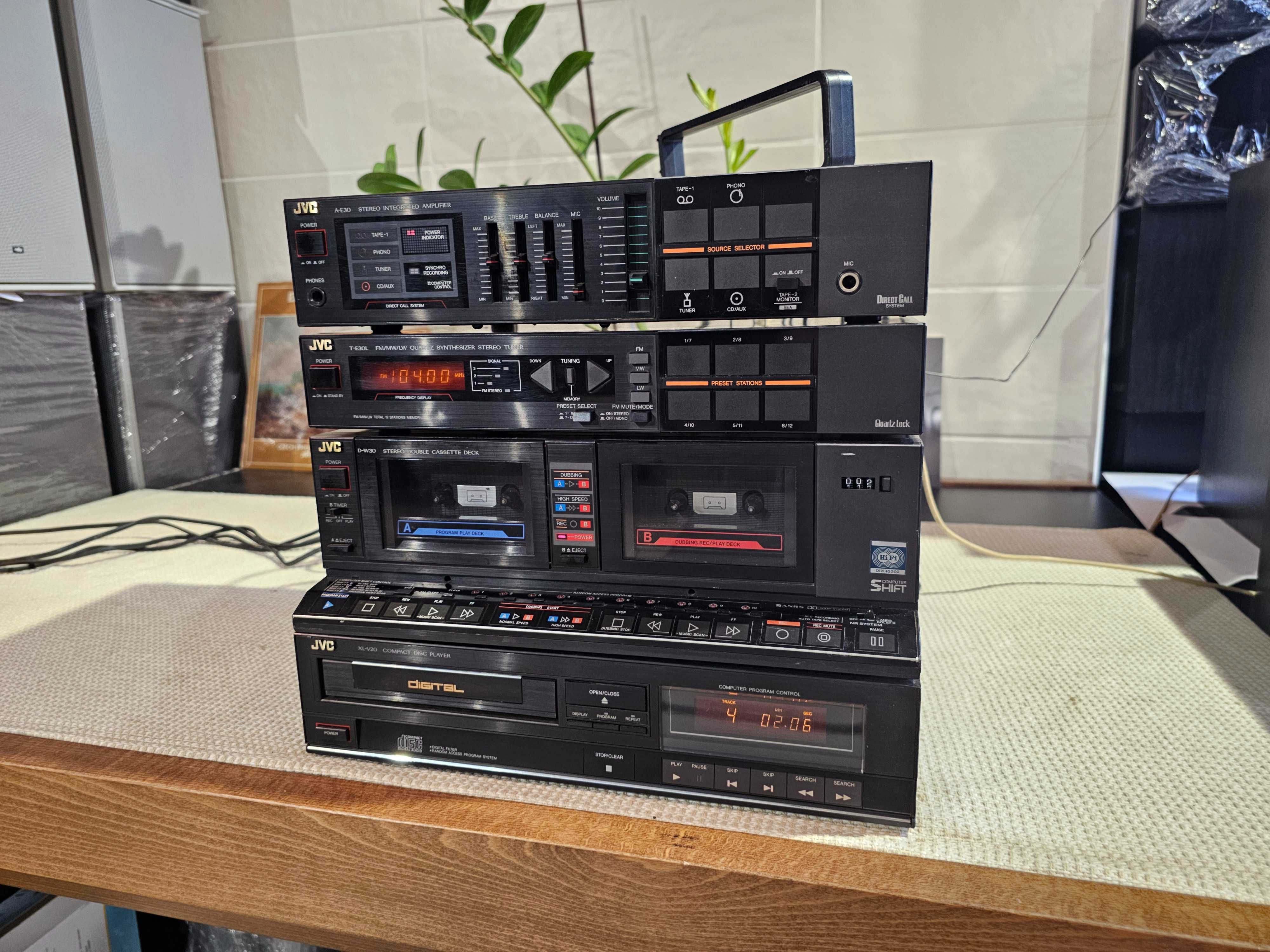 Стереосистема JVC SAE-E30,A-E30,T-E30L,D-W30, XL-V20