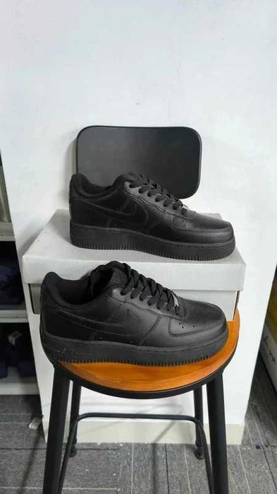 Buty biegania Nike Air Force 1 Black R.42