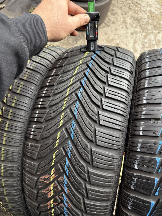 Шины БУ 225 45 R 17 Michelin alpin 6 комплект зима