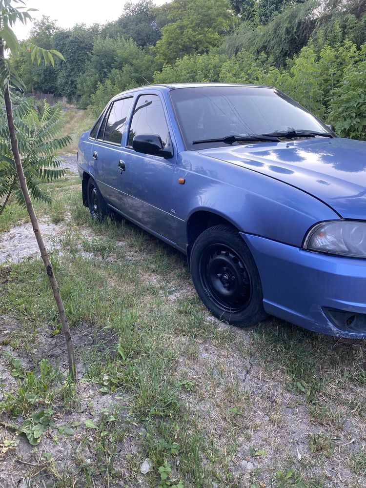 Продам део нексія