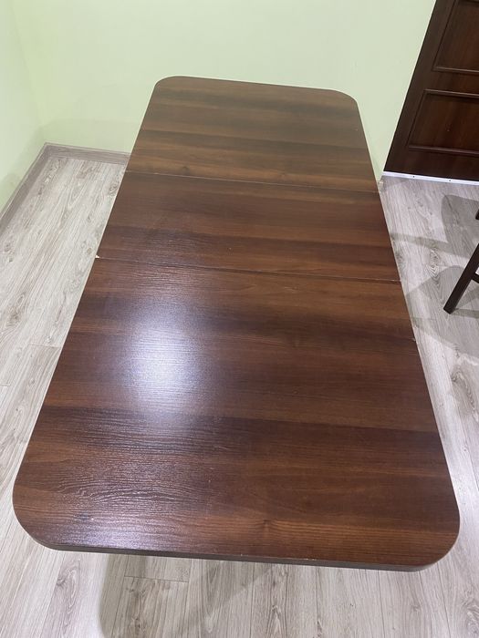 Stół używany.