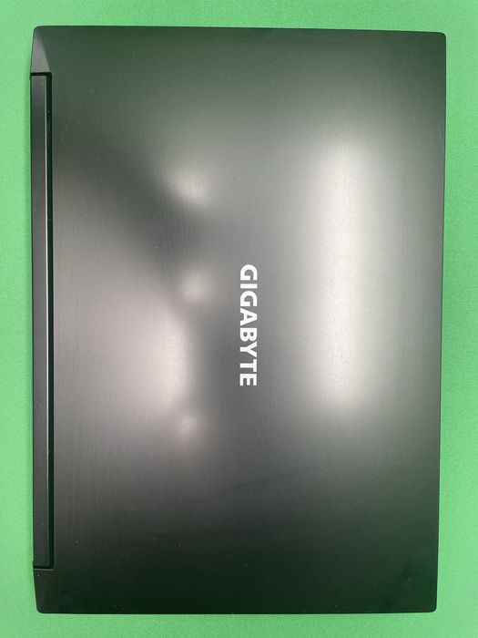 Gigabyte G5 KD i5-11400H / RTX 3060 / 16GB / 1TB / 144Hz