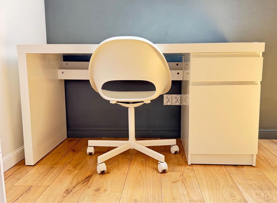 Rezerwacja Biurko szkolne z krzesłem obrotowym IKEA
