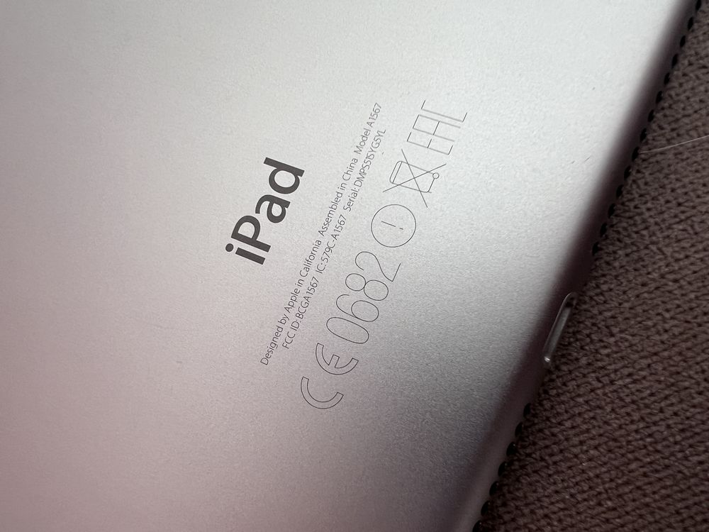 iPad Air 2 Cellular 64GB Space Gray A1567 MGHX2FD/A