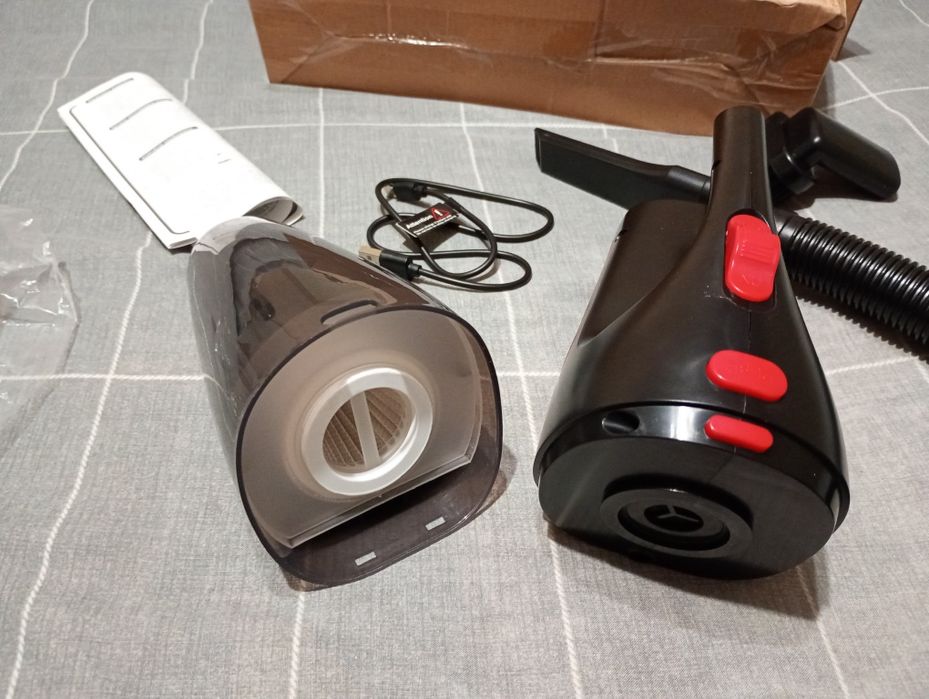 Автомобільний пилосос