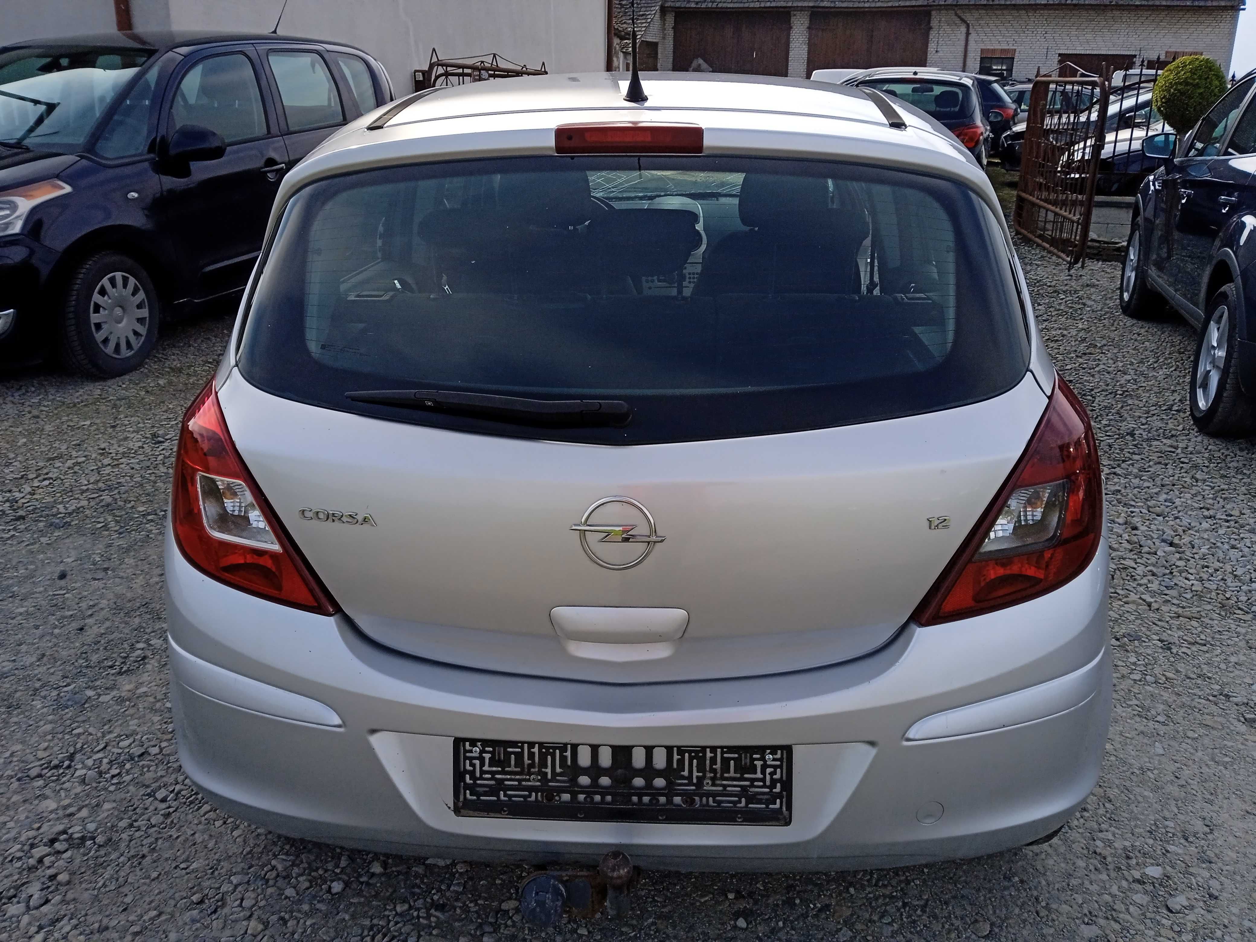 OPEL CORSA D 5D zderzak tył tylny Z157