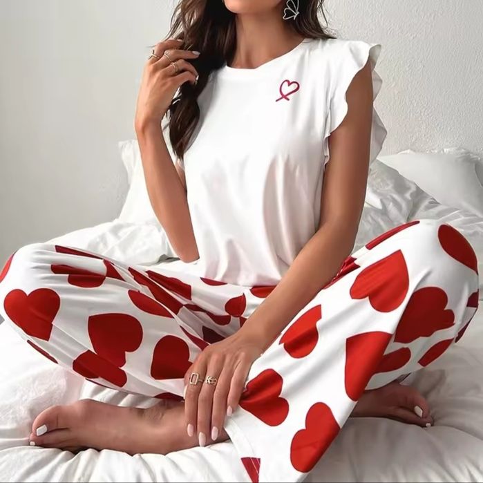 Жіноча піжама (штани + футболка) із сердечками