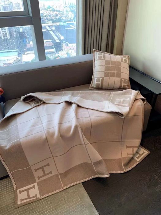 Nowy zestaw hermes Avalon koc poduszki kaszmir welna merino