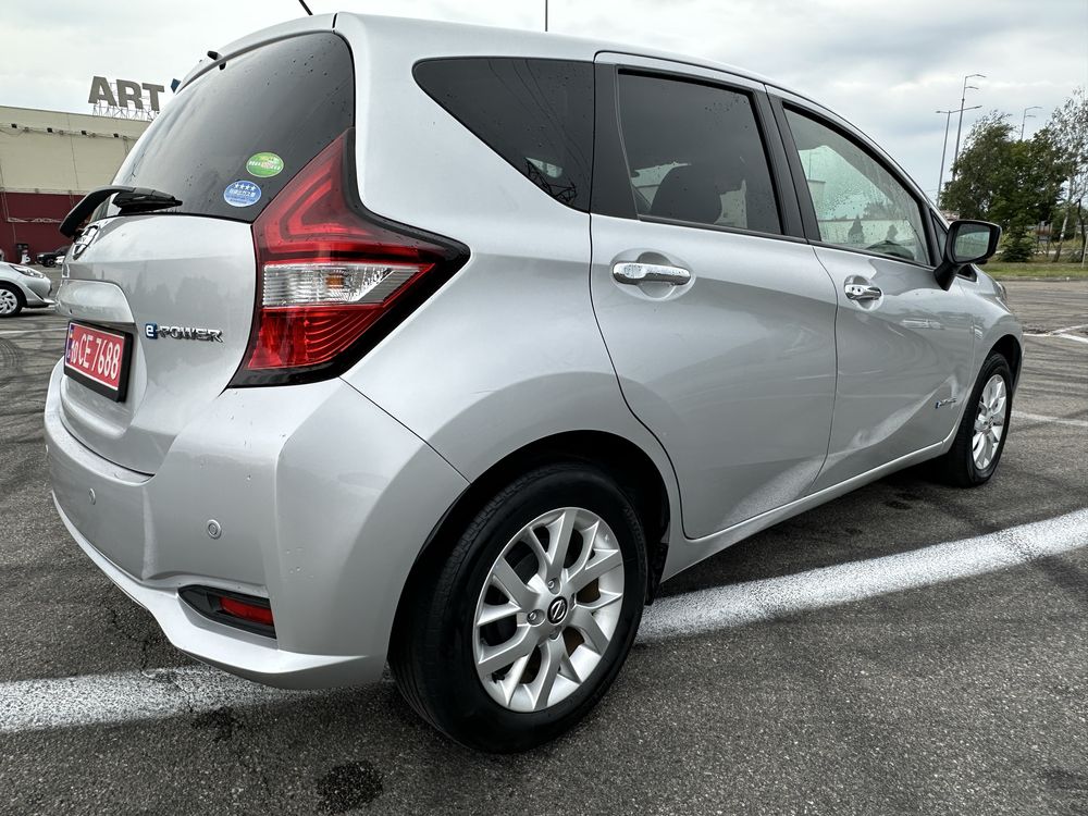 Продам Nissan Note e-power 1.2 гібрид 2020 року 13500$