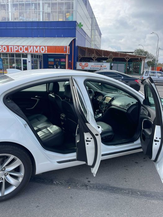 Продаж автомобіля BUICK REGAL