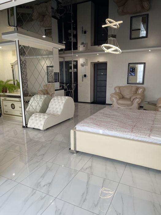 Подобова оренда квартири VIP с панорамным видом 95 квартал. Центр